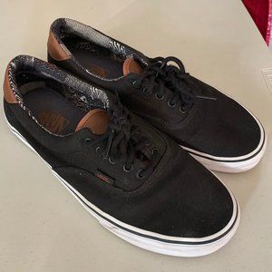 Vans Mens Canvas Low Top skate sneakers